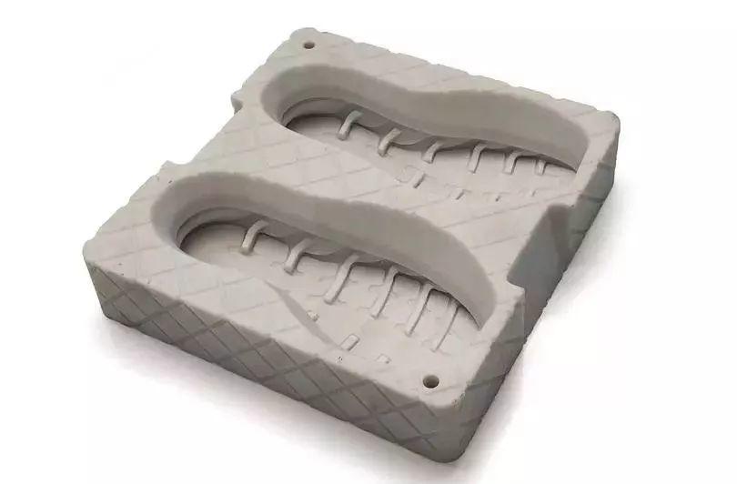 “未来”无盗版，Adidas 利用3D打印技术实施“降维打击”
