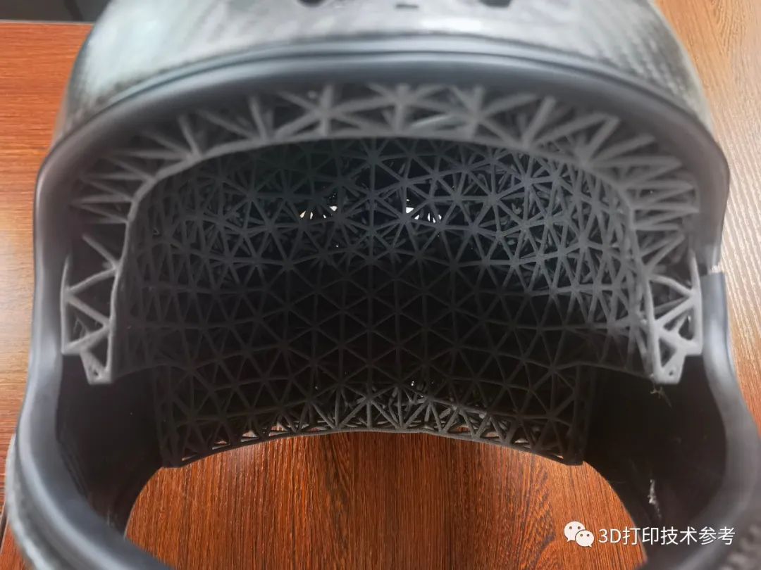 材料和结构影响性能——冬奥雪车头盔的3D打印技术应用
